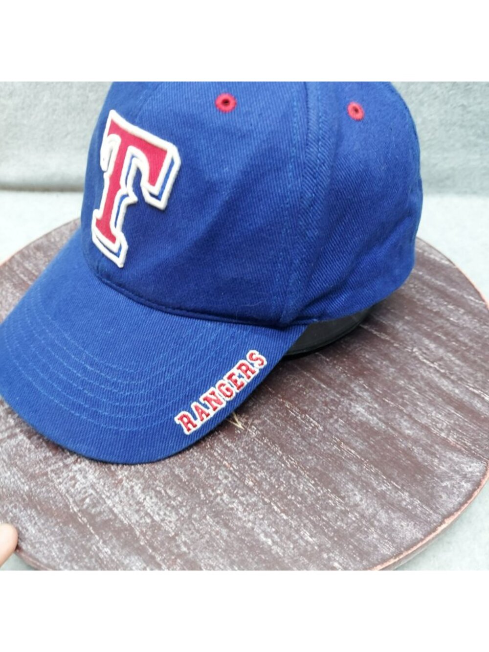 Texas Rangers Adjustable Blue Baseball Cap With Embroidered Logo - Picture 2 of 14